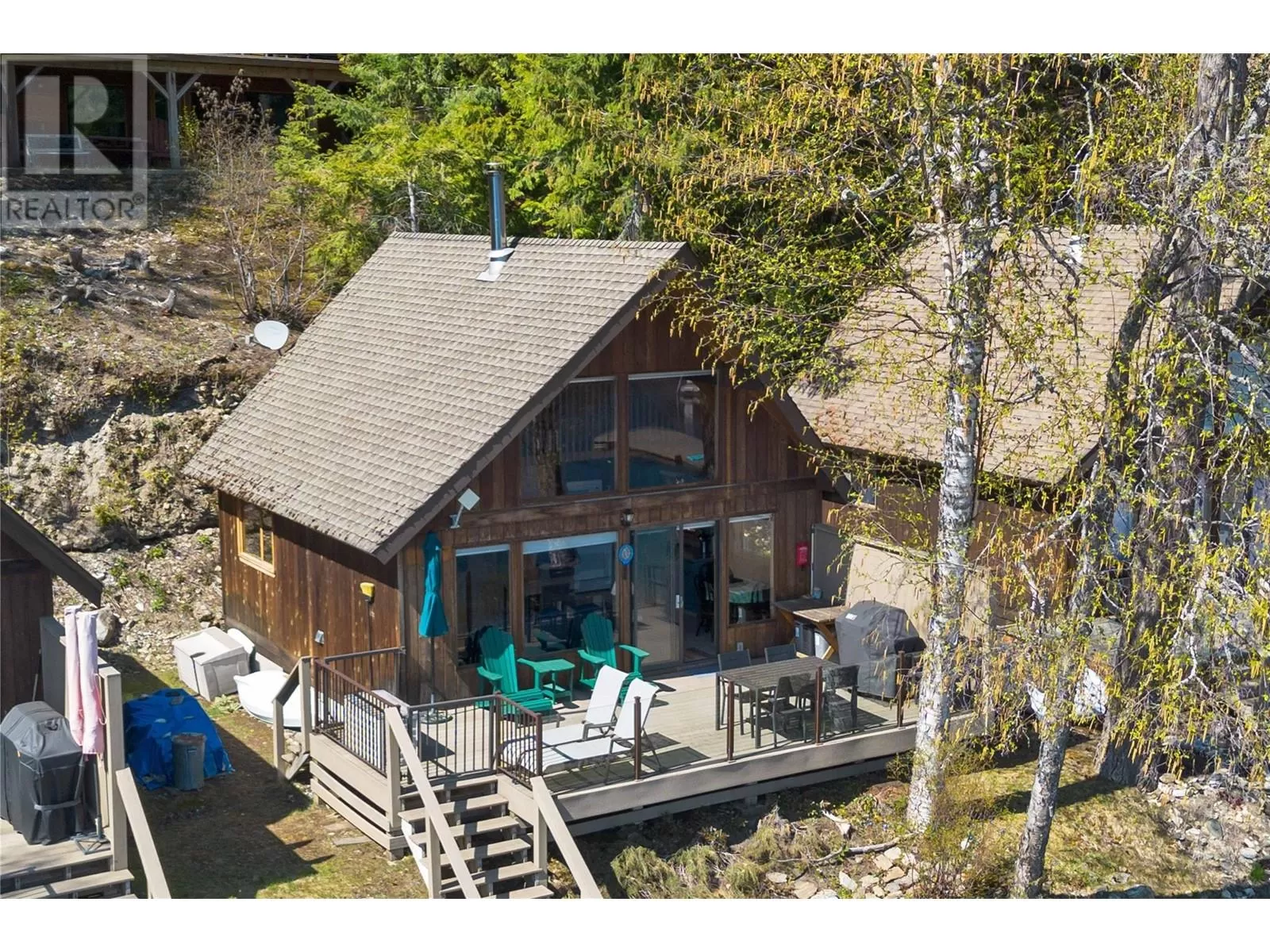 House for rent: 7429 Sunnybrae Canoe Point Road Unit# 3, Tappen, British Columbia V0E 2X1