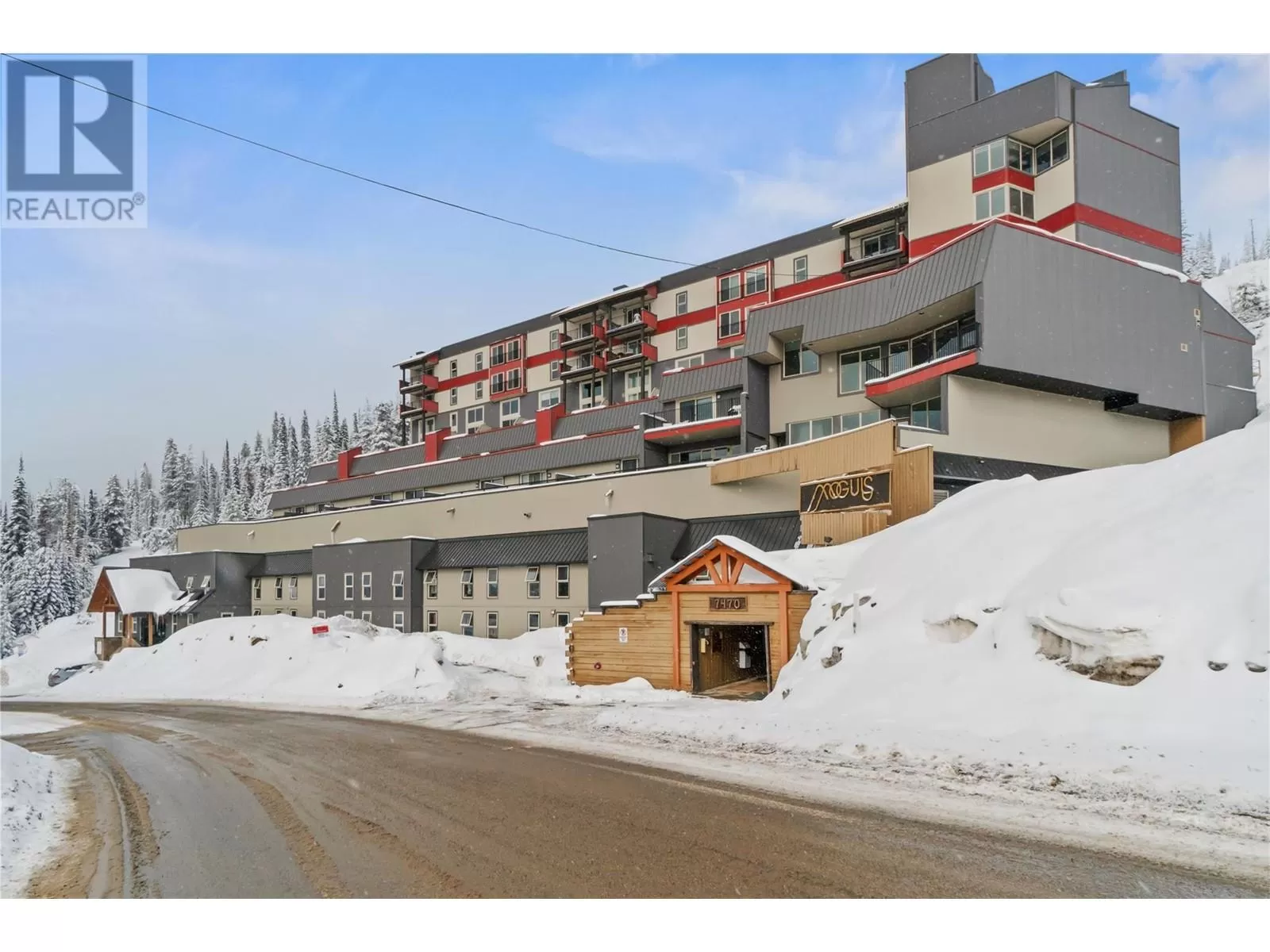 Apartment for rent: 7470 Porcupine Road Unit# 913, Big White, British Columbia V1P 1P3