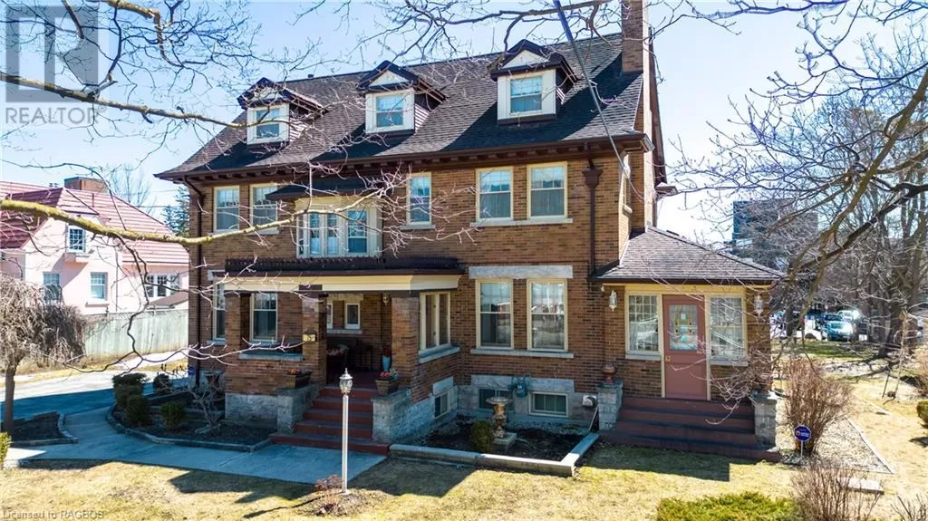 House for rent: 75 10th Street, Hanover, Ontario N4N 1M9