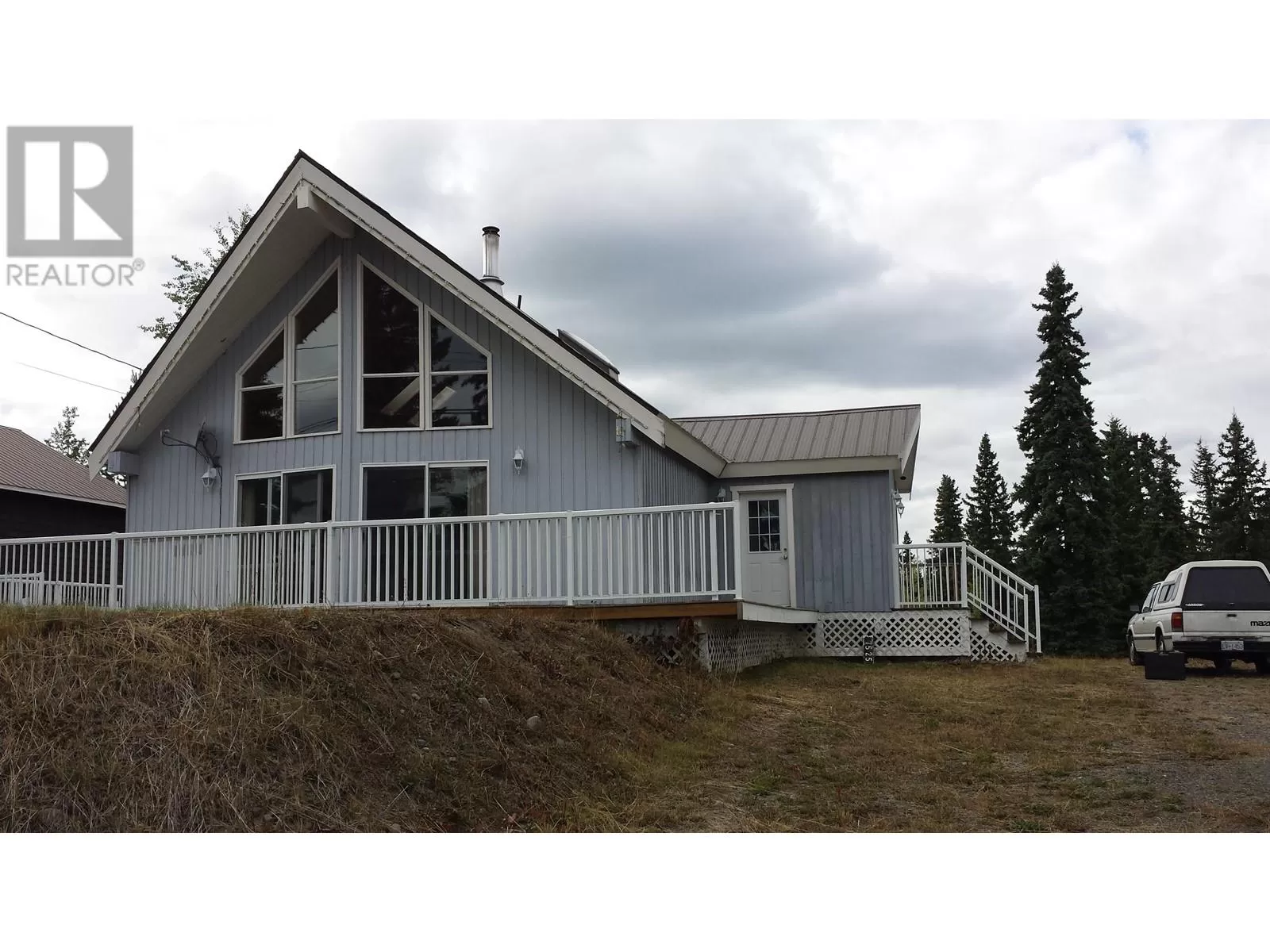 House for rent: 7525 Burgess Road, Deka Lake / Sulphurous / Hathaway Lakes, British Columbia V0K 1X3