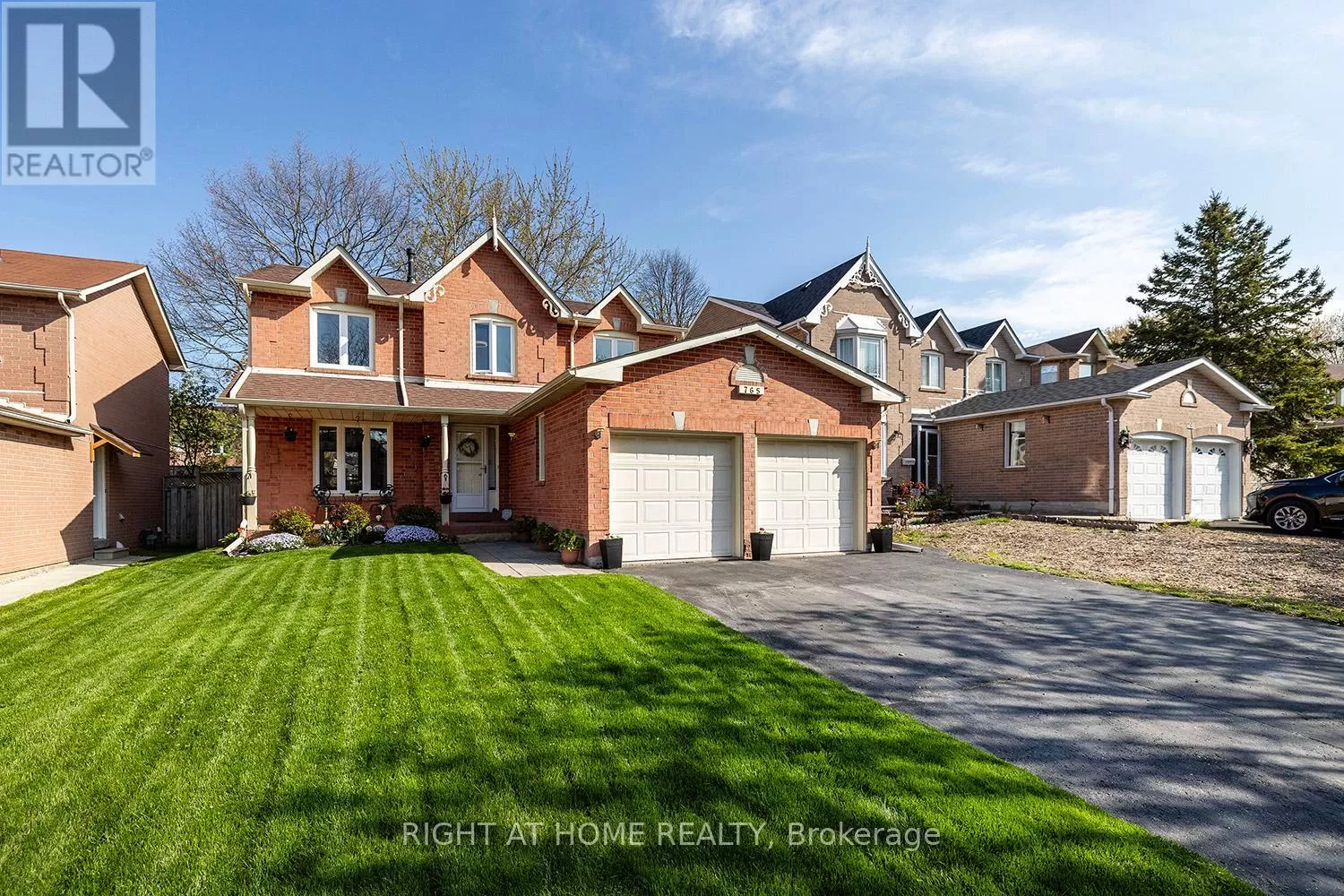 House for rent: 765 Barnes Crescent, Oshawa, Ontario L1J 8K1