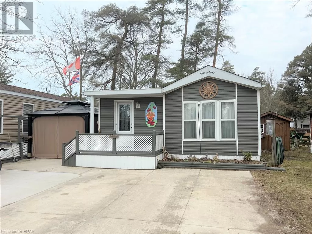 Mobile Home for rent: 77794 Orchard Line E4 Cedar Street, Central Huron, Ontario N0M 1G0