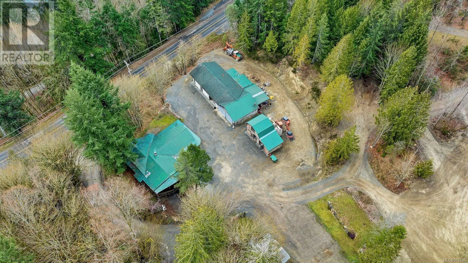 House for rent: 7947 Cowichan Lake Rd, Lake Cowichan, British Columbia V0R 2G0