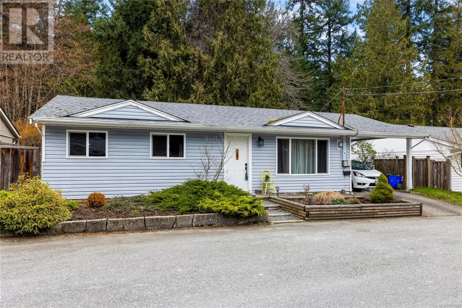 House for rent: 8 4604 Hammond Bay Rd, Nanaimo, British Columbia V9T 5B1