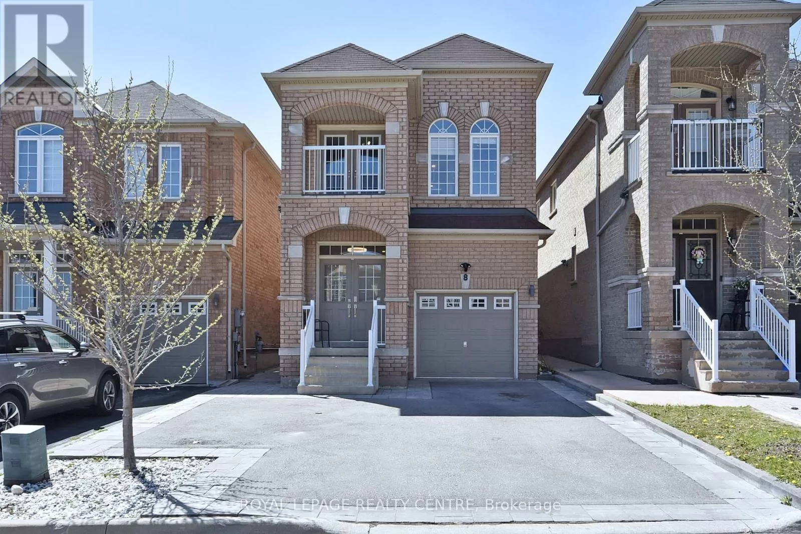 House for rent: 8 Catalpa Crescent, Vaughan, Ontario L6A 0R3
