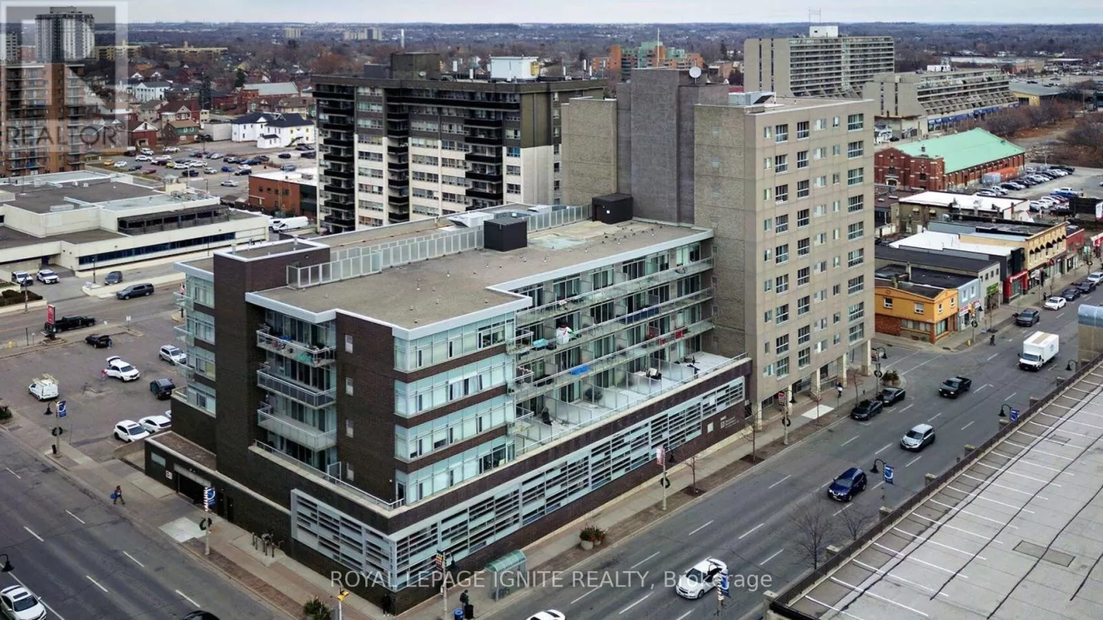 Apartment for rent: #801 -44 Bond St W, Oshawa, Ontario L1G 6R2