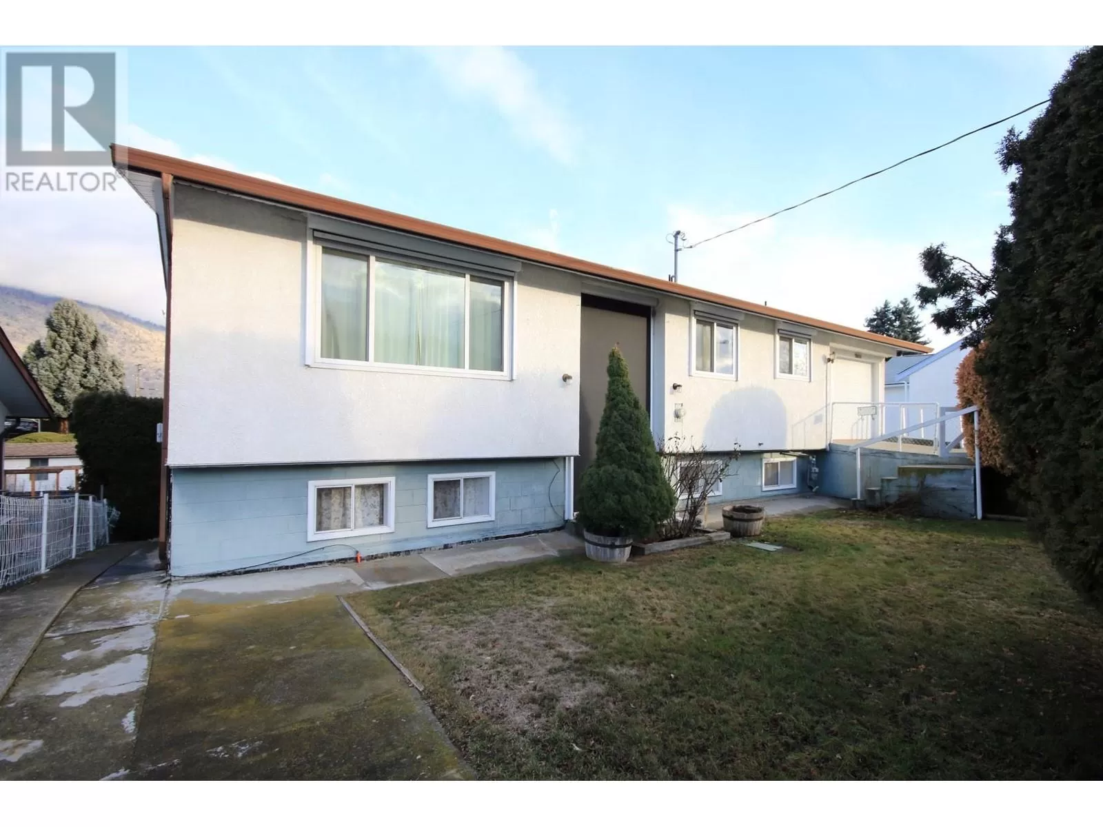 House for rent: 8011 Gravenstein Drive, Osoyoos, British Columbia V0H 1V2