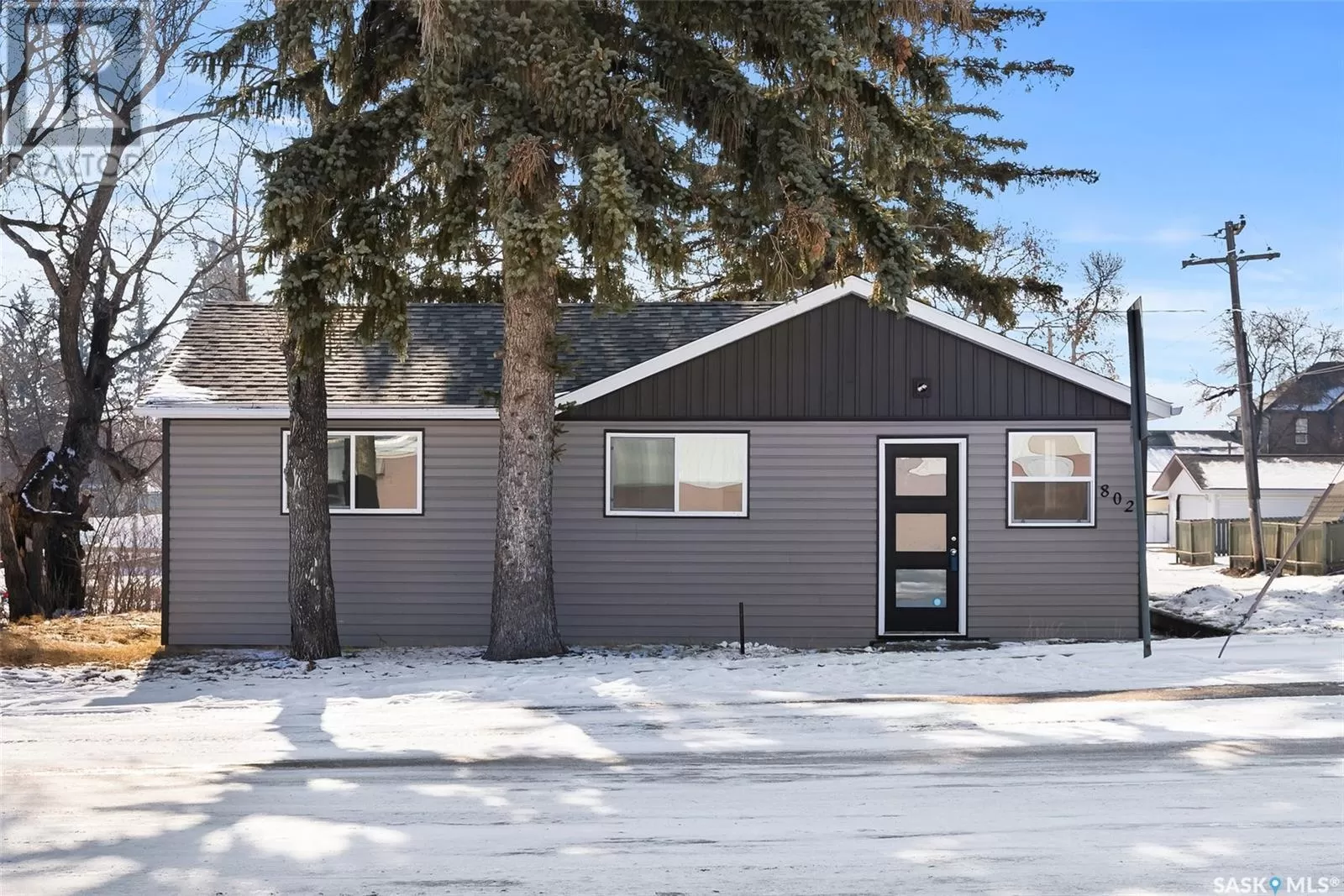 House for rent: 802 4th Avenue, Raymore, Saskatchewan S4N 3Y7
