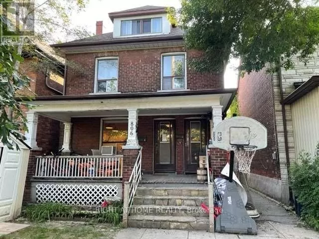 House for rent: 806 Indian Road, Toronto, Ontario M6P 2E5