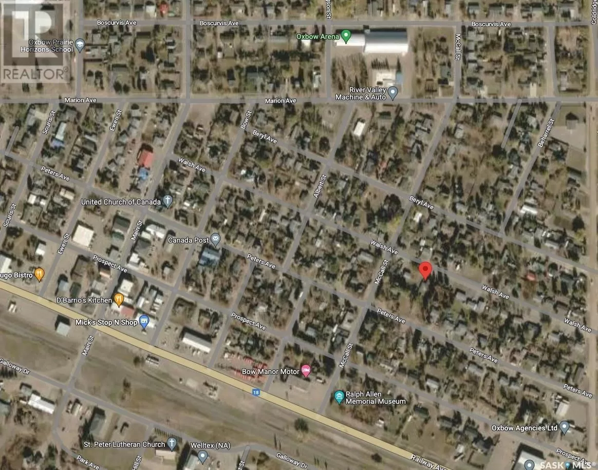 Unknown for rent: 809 Walsh Avenue, Oxbow, Saskatchewan S0C 2B0