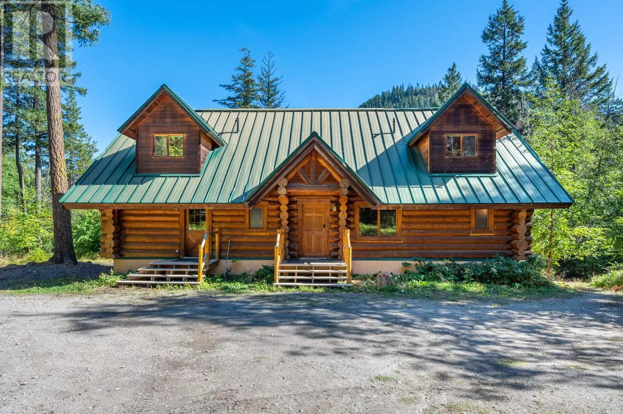 House for rent: 8100 Tyaughton Lake Rd, Lillooet, British Columbia