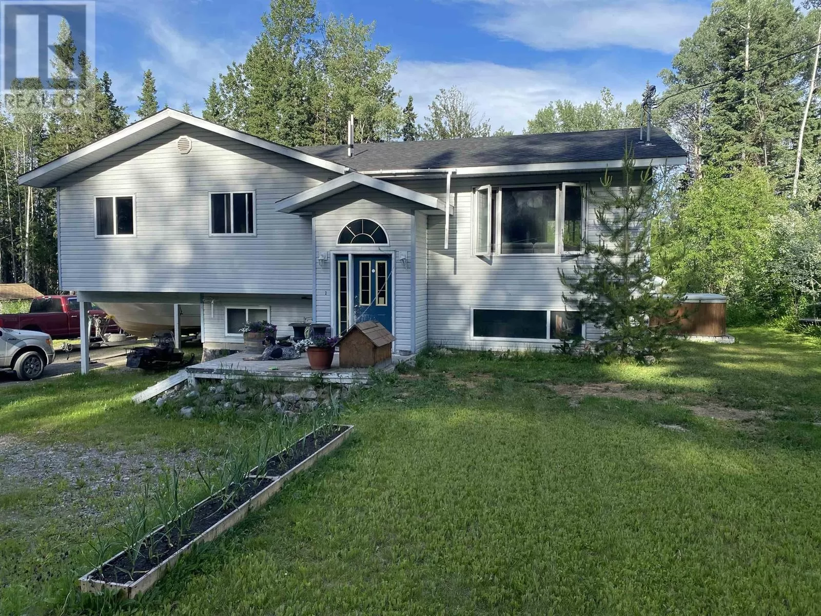 House for rent: 815 Beach Road, Burns Lake, British Columbia V0J 1E2