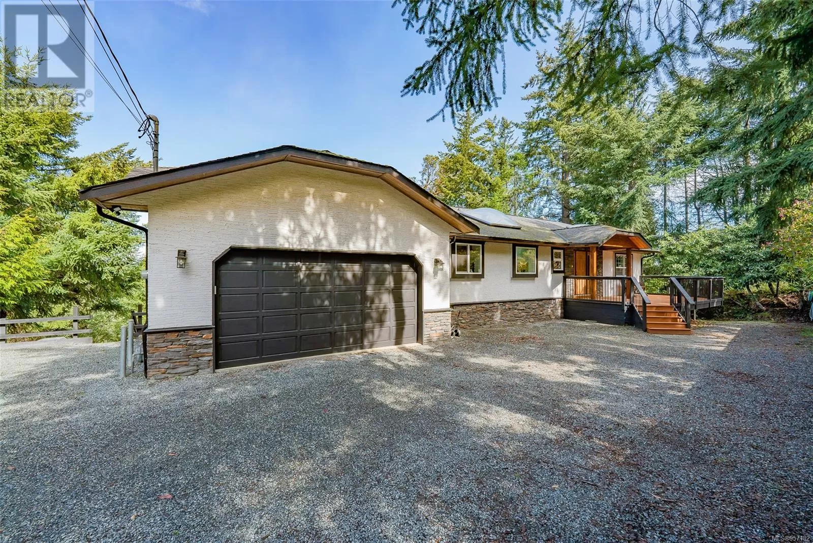 House for rent: 8170 Southwind Dr, Lantzville, British Columbia V0R 2H0