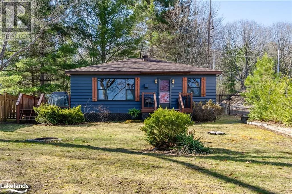 House for rent: 82 Beach Road, Tiny, Ontario L9M 0B6