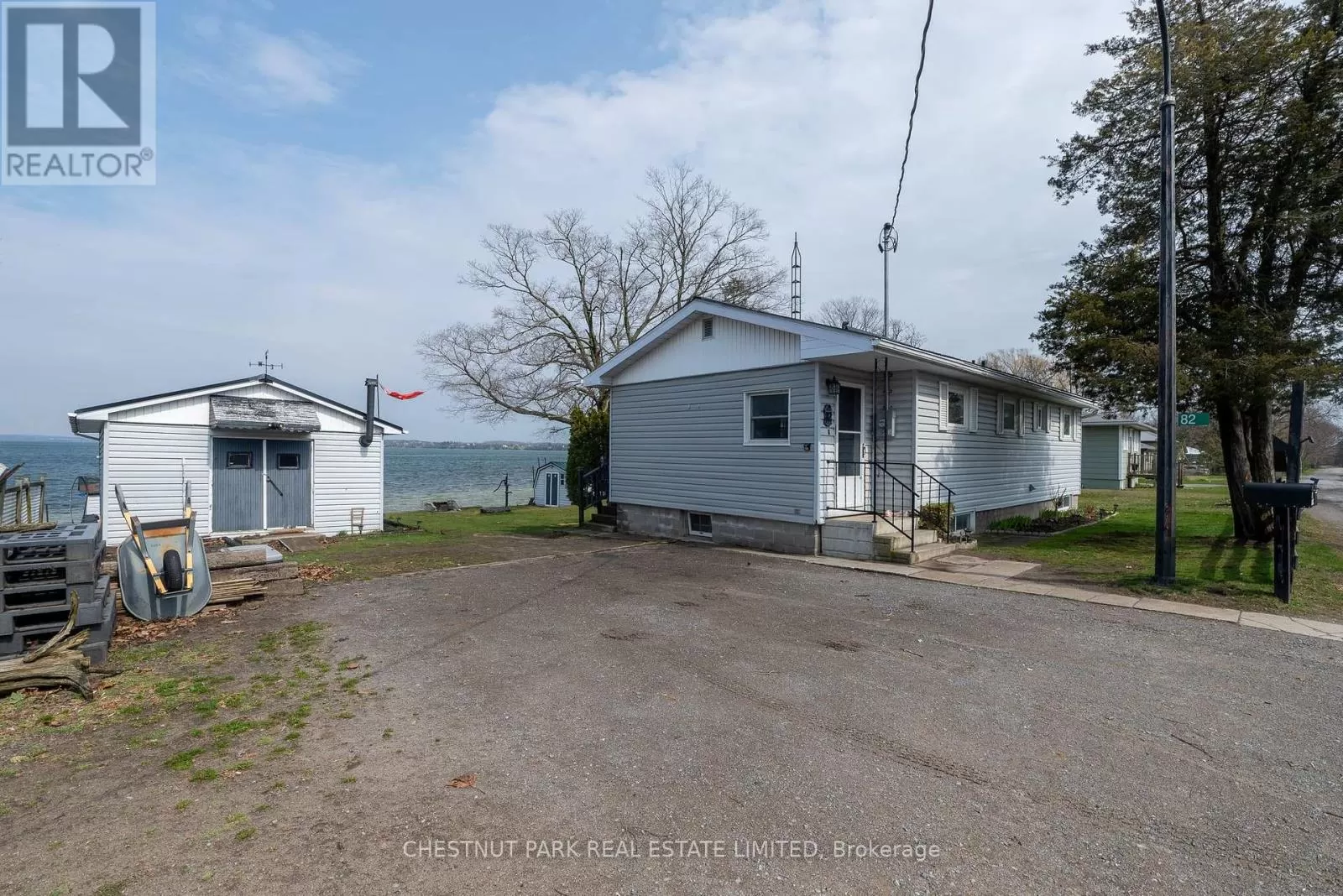 House for rent: 82 Outlet Rd, Prince Edward County, Ontario K0K 1P0