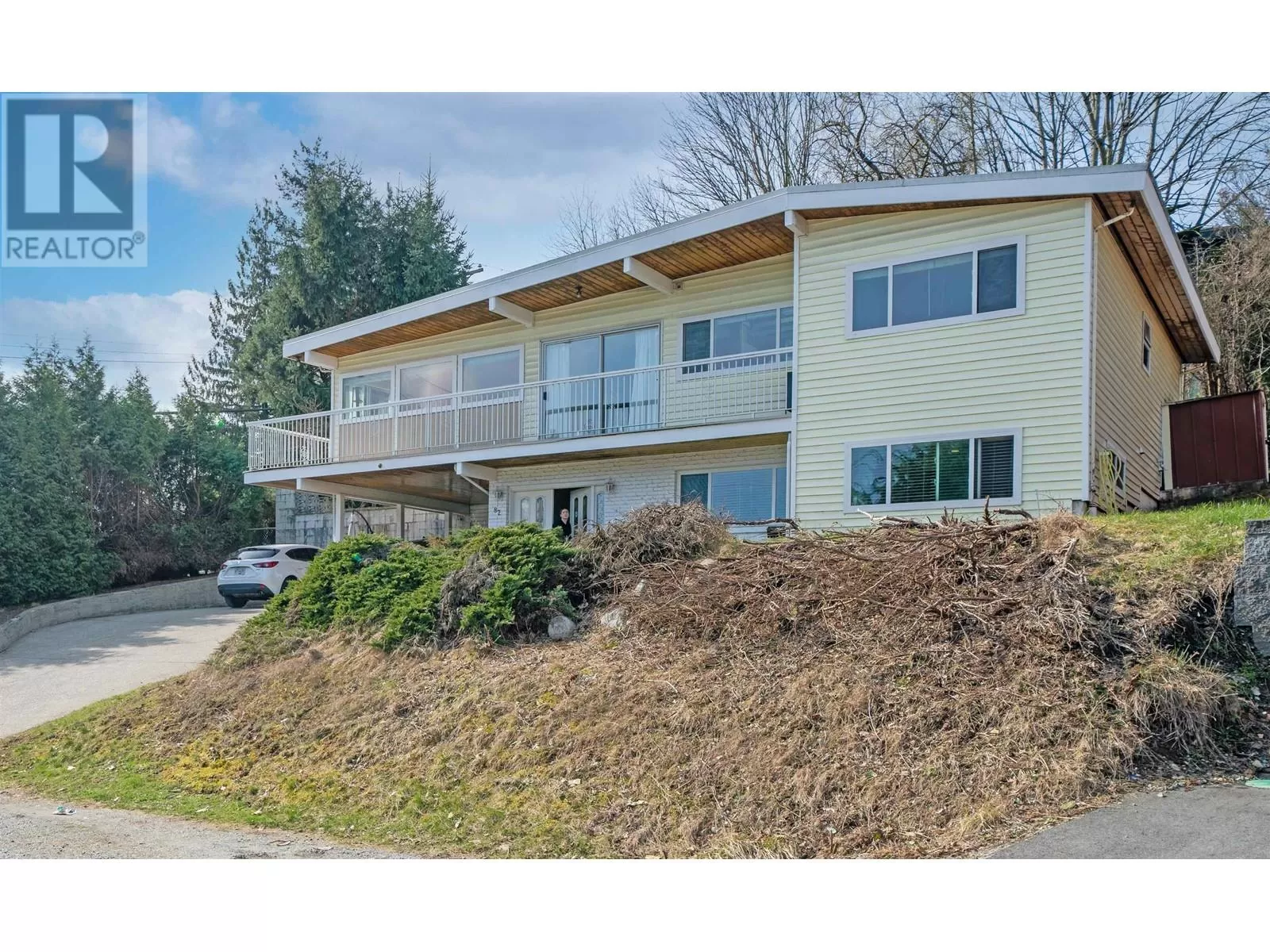 House for rent: 82 Warrick Street, Coquitlam, British Columbia V3K 5L4