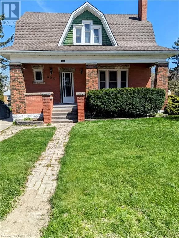 House for rent: 820 Yonge St S, Walkerton, Ontario N0G 2V0