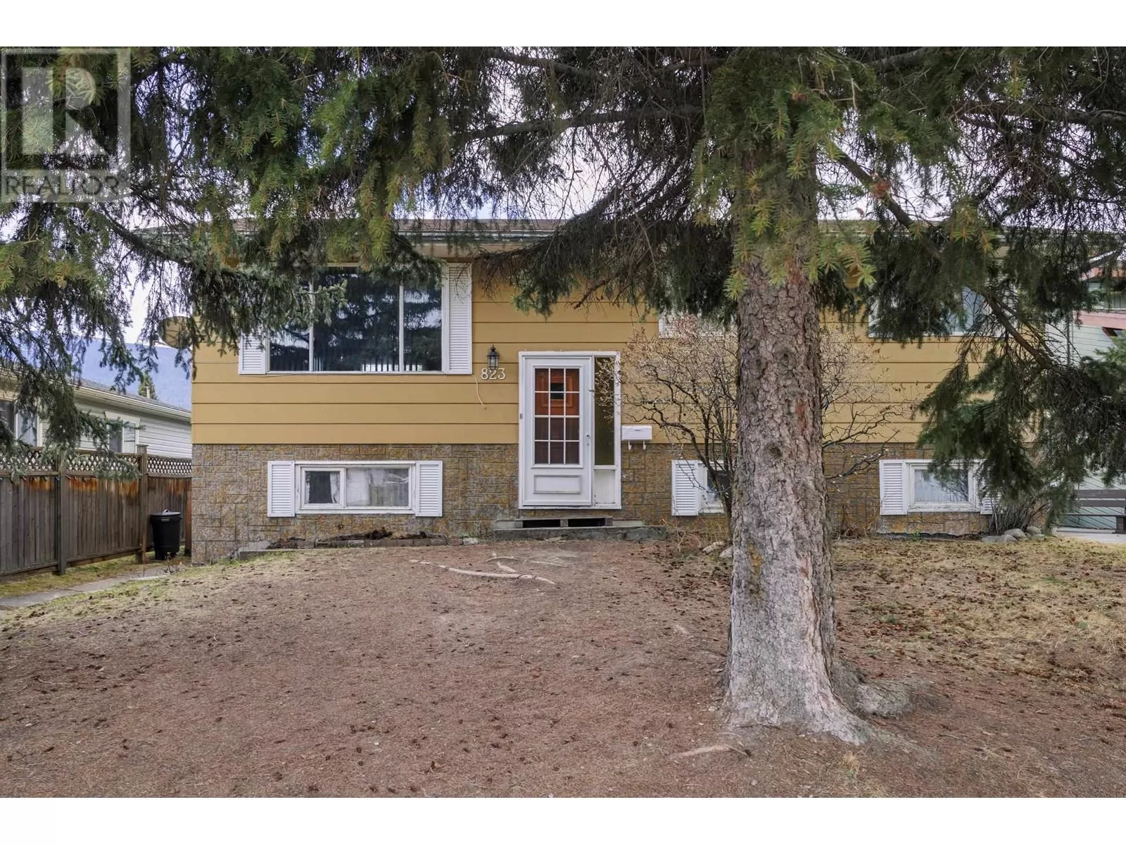House for rent: 823 3rd Avenue, McBride, British Columbia V0J 2E0