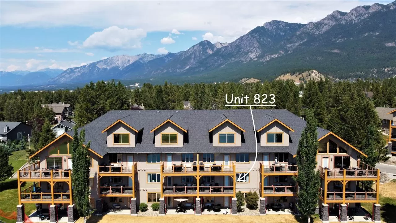Apartment for rent: 823 A - 800 Bighorn Boulevard, Radium Hot Springs, British Columbia V0A 1M0