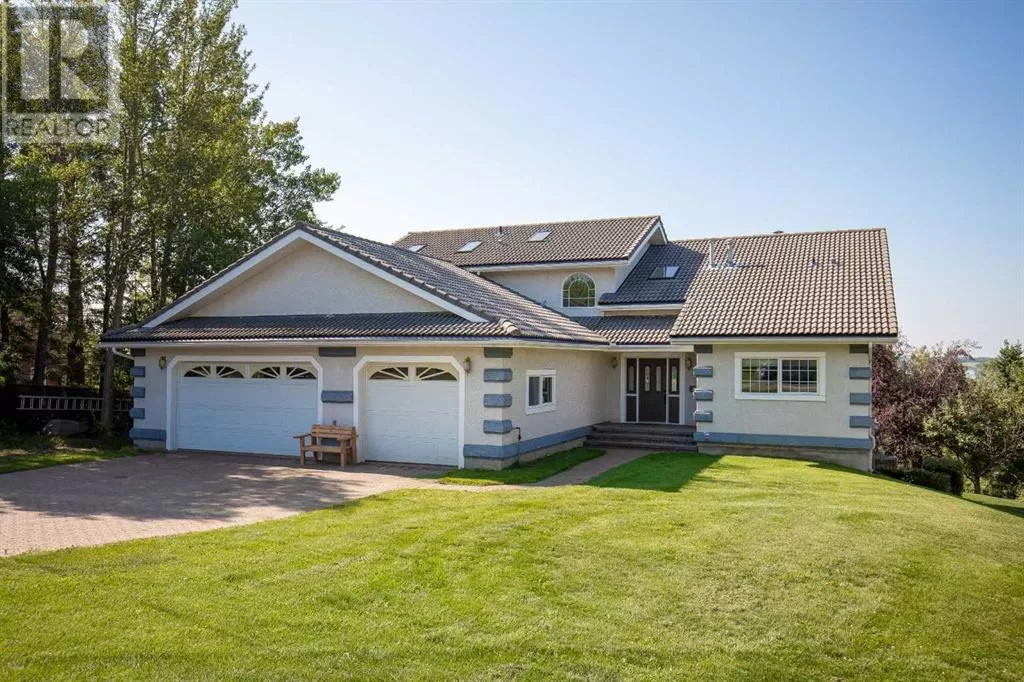 House for rent: 825 Sunhaven Way, Sunbreaker Cove, Alberta Y0C 0J0