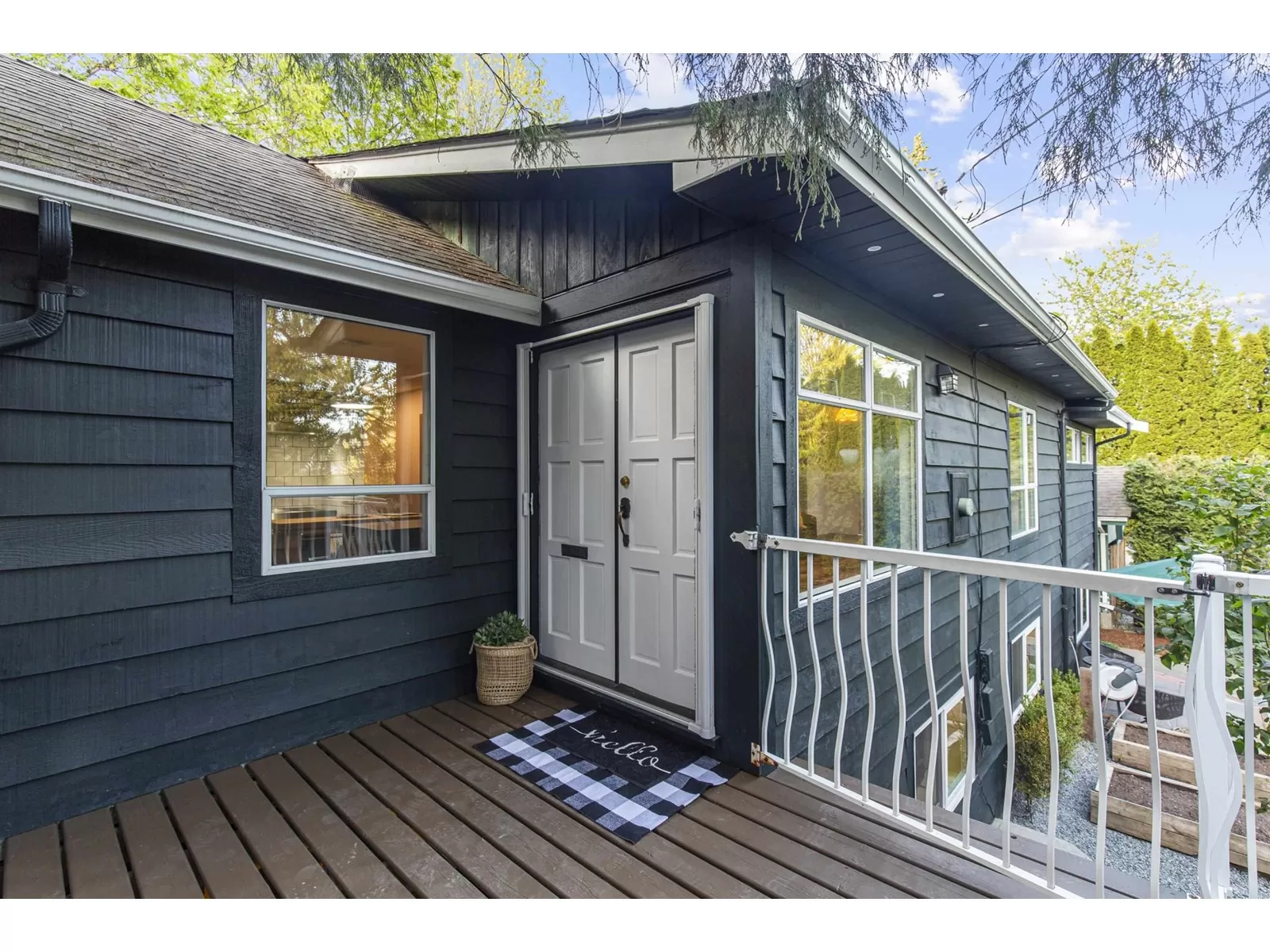 House for rent: 8274 Cade Barr Street, Mission, British Columbia V2V 3Z5