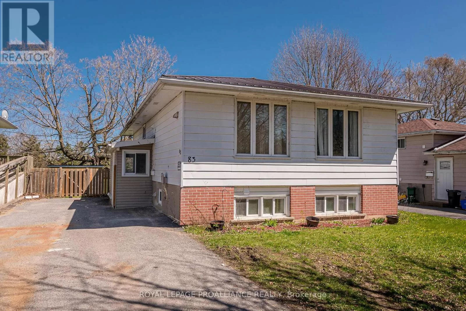 House for rent: 83 Calderwood Drive, Kingston, Ontario K7M 6L5