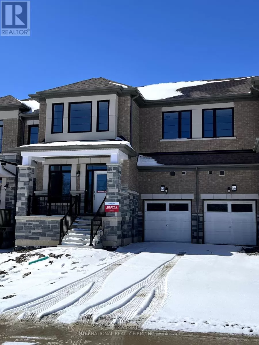 Row / Townhouse for rent: 84 Kenneth Rogers Cres, East Gwillimbury, Ontario L0G 1R0