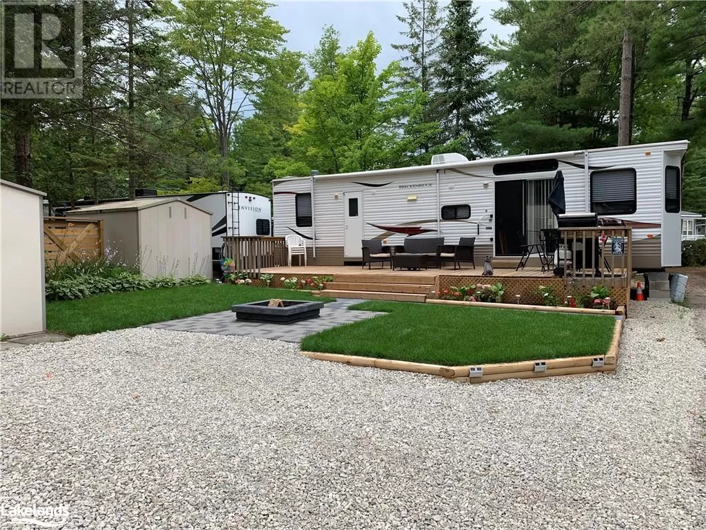 Mobile Home for rent: 85 Theme Park Drive Unit# 222, Wasaga Beach, Ontario L9Z 1X7