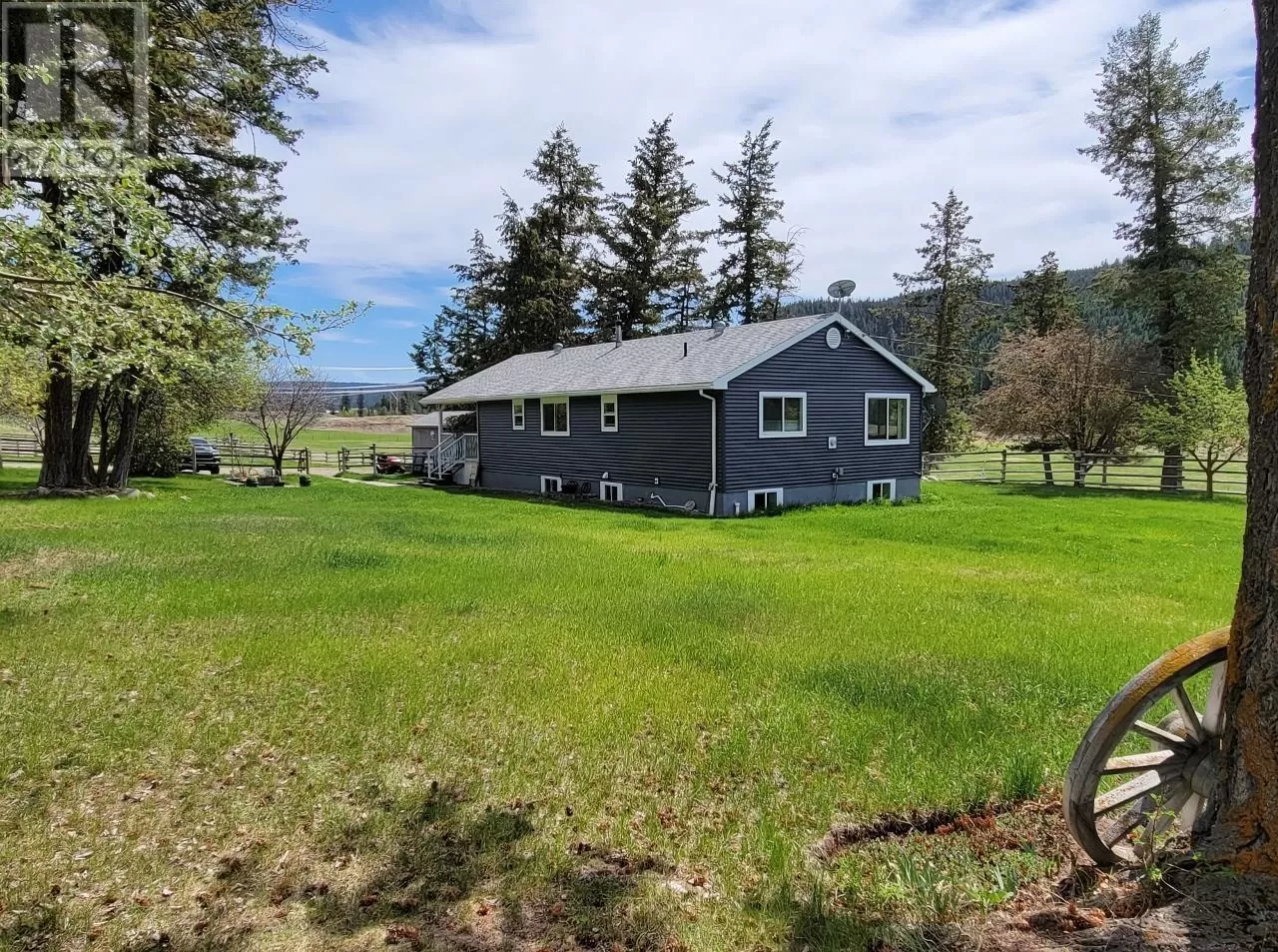 House for rent: 855 Vanderburgh Road, Williams Lake, British Columbia V2G 4W4