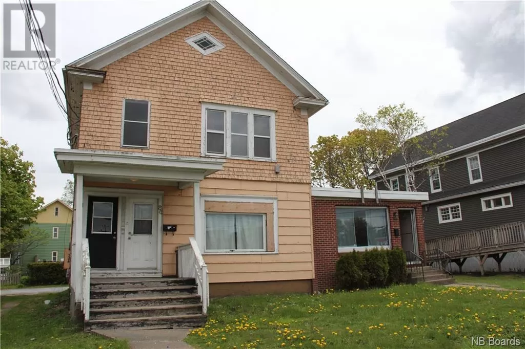 Triplex for rent: 86-88 Lansdowne Avenue, Saint John, New Brunswick E2K 2Z8