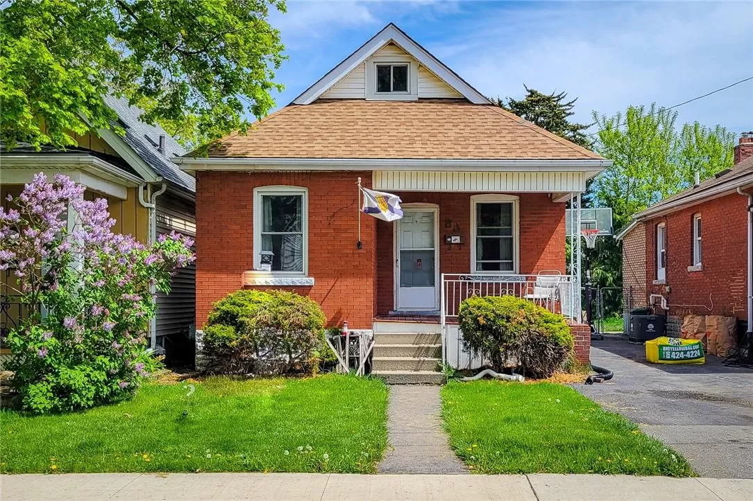 House for rent: 88 Garside Avenue N, Hamilton, Ontario L8H 4W3