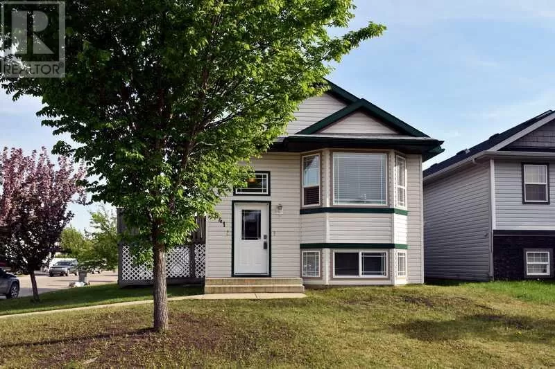 House for rent: 8841 62 Avenue, Grande Prairie, Alberta T8W 2S5