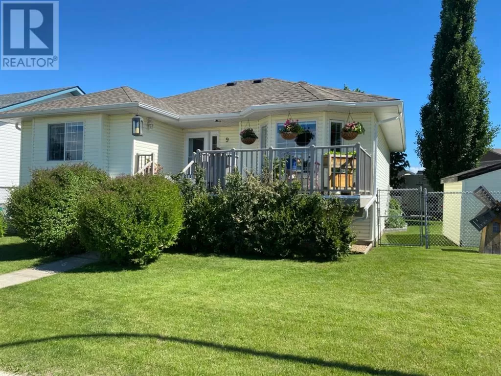 House for rent: 9 Torgerson Drive, Whitecourt, Alberta T7S 1T6