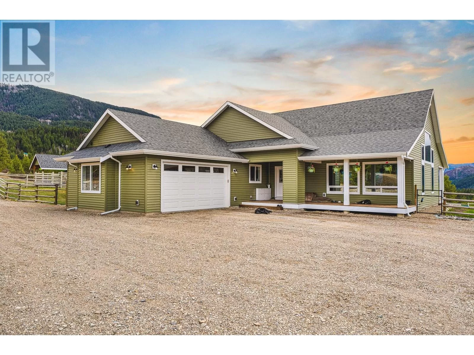 House for rent: 900 Harvie Rd, Barriere, British Columbia