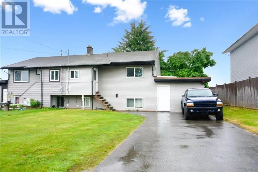 Duplex for rent: 91 Oriole Street, Kitimat, British Columbia V8C 1M6