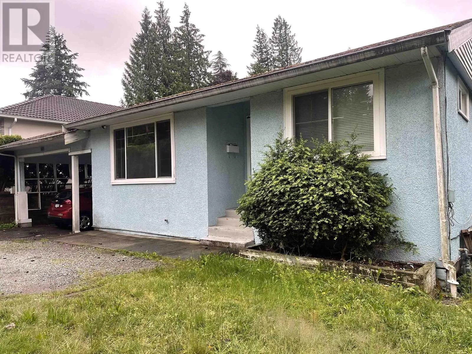 House for rent: 910 Austin Avenue, Coquitlam, British Columbia V3K 3N5
