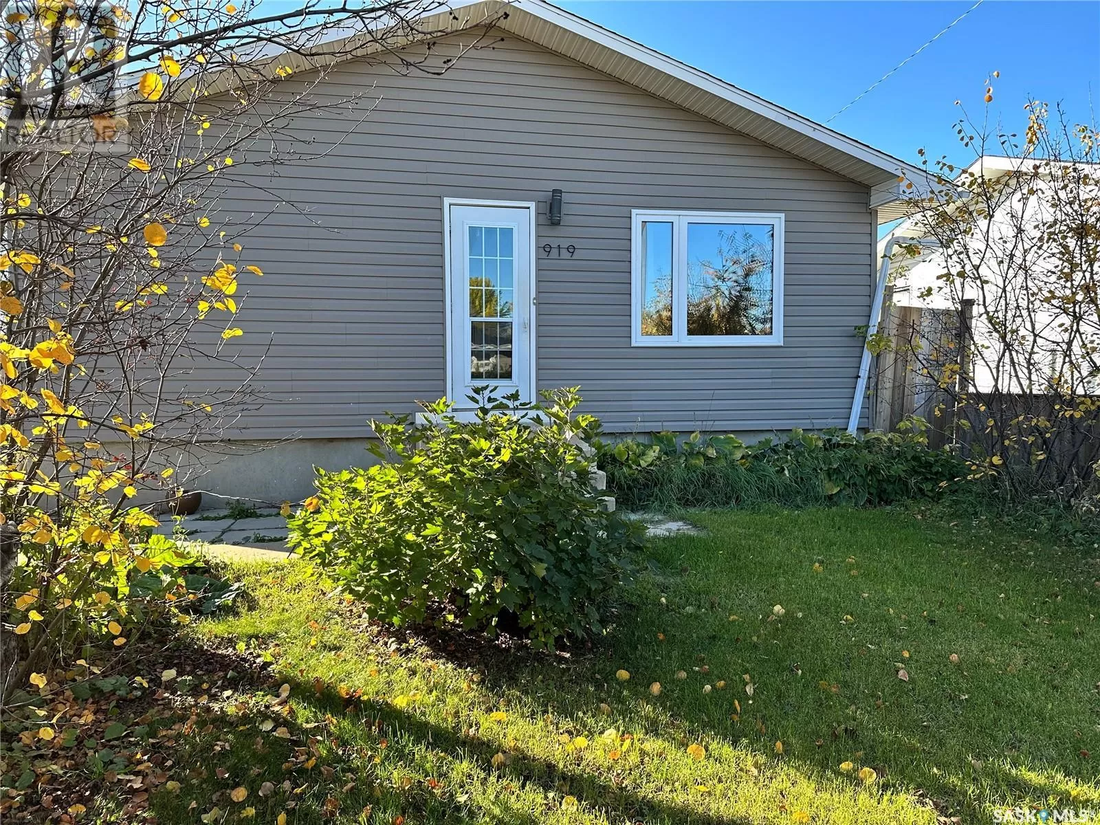 House for rent: 919 12th Street, Humboldt, Saskatchewan S0K 2A0