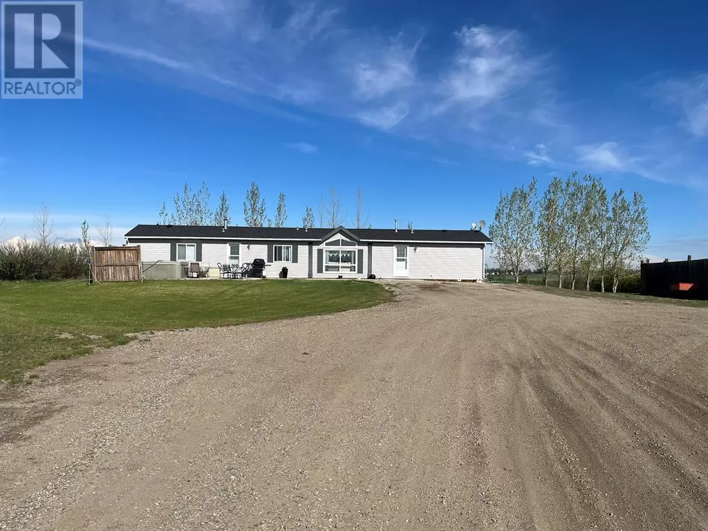 Manufactured Home/Mobile for rent: 92018 Range Road 223, Coalhurst, Alberta T0L 0V0
