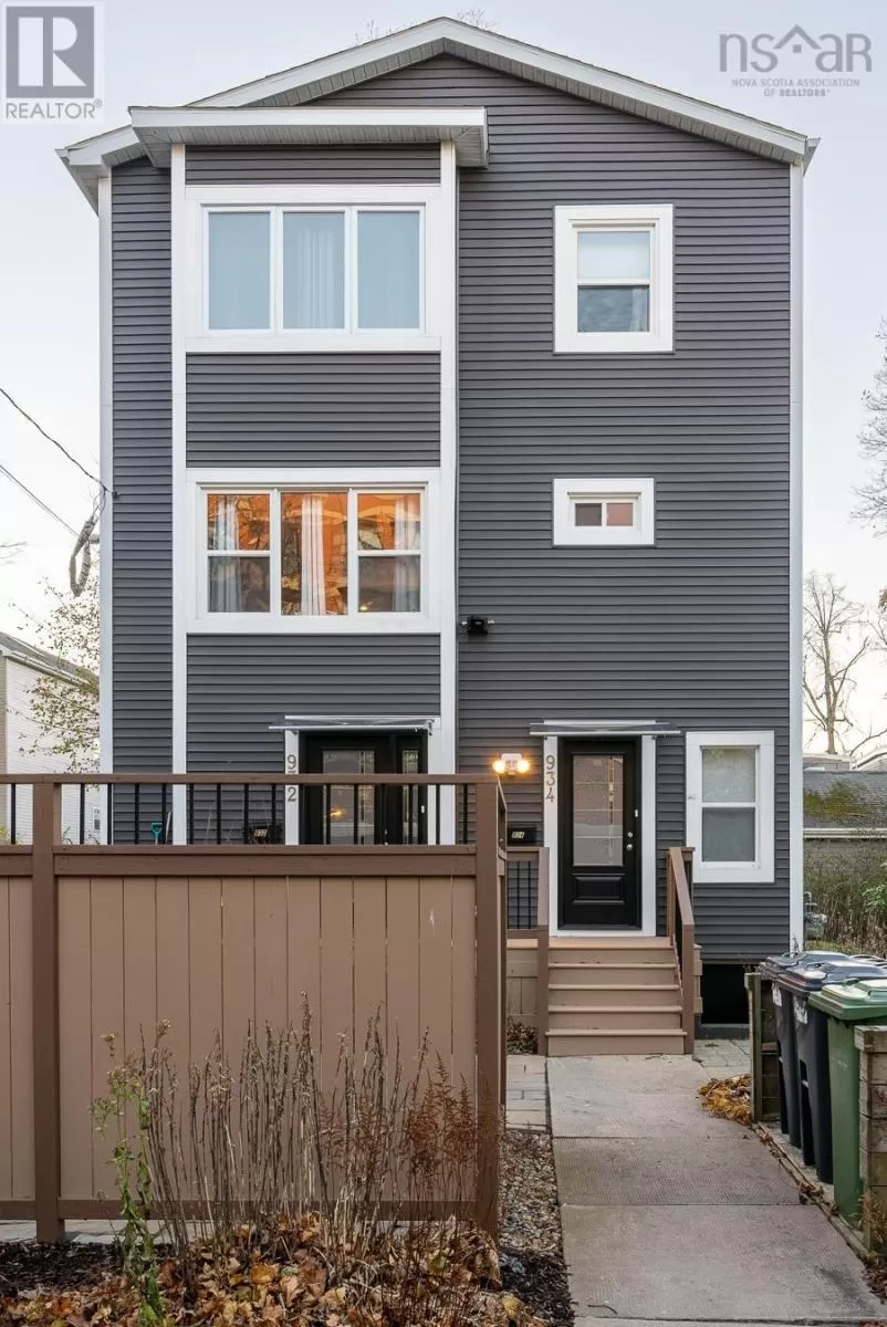 Duplex for rent: 932/934 South Bland Street, Halifax, Nova Scotia B3H 2S5