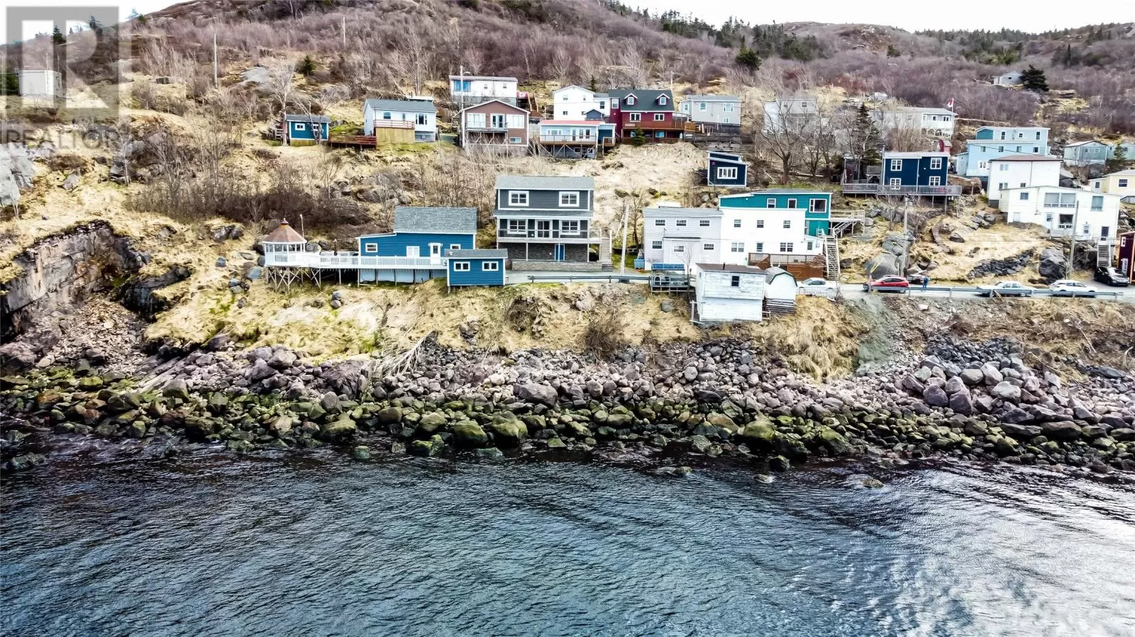 House for rent: 94 Southside Road, Petty Harbour, Newfoundland & Labrador A0A 3H0