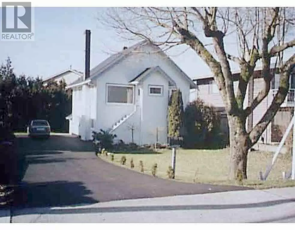 House for rent: 9451 No 5 Road, Richmond, British Columbia V7A 4E3