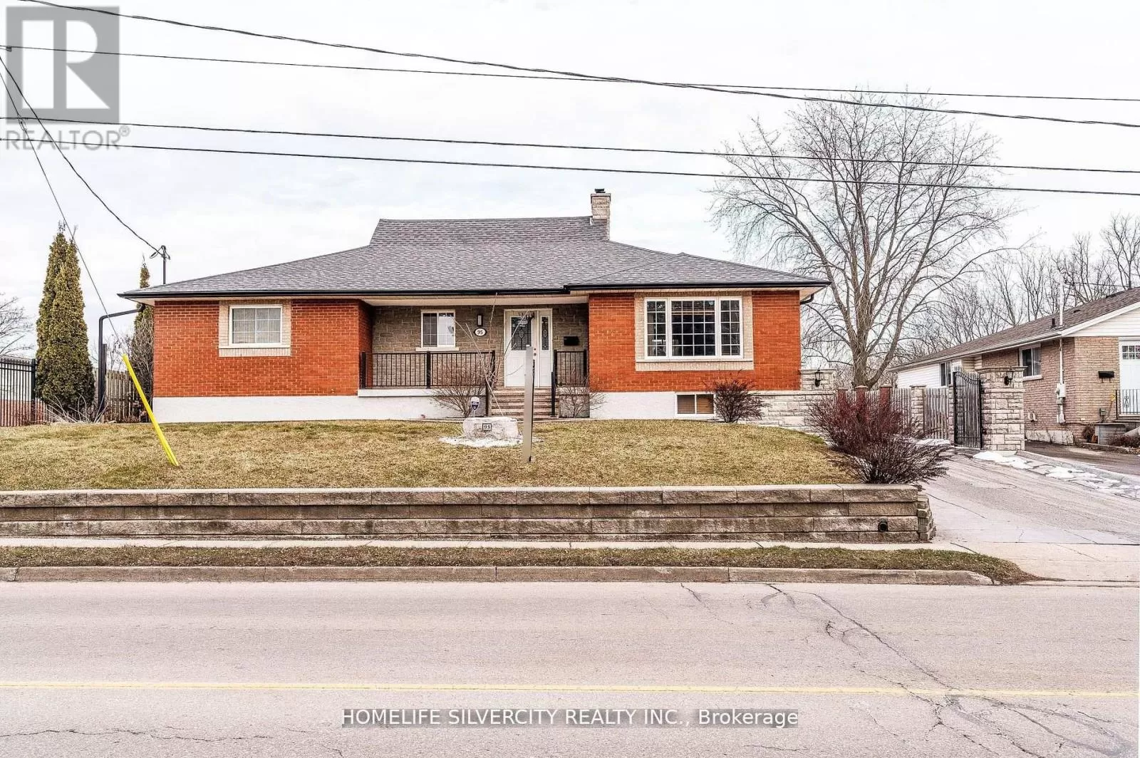 House for rent: 95 Elgin St S, Cambridge, Ontario N1R 5G6