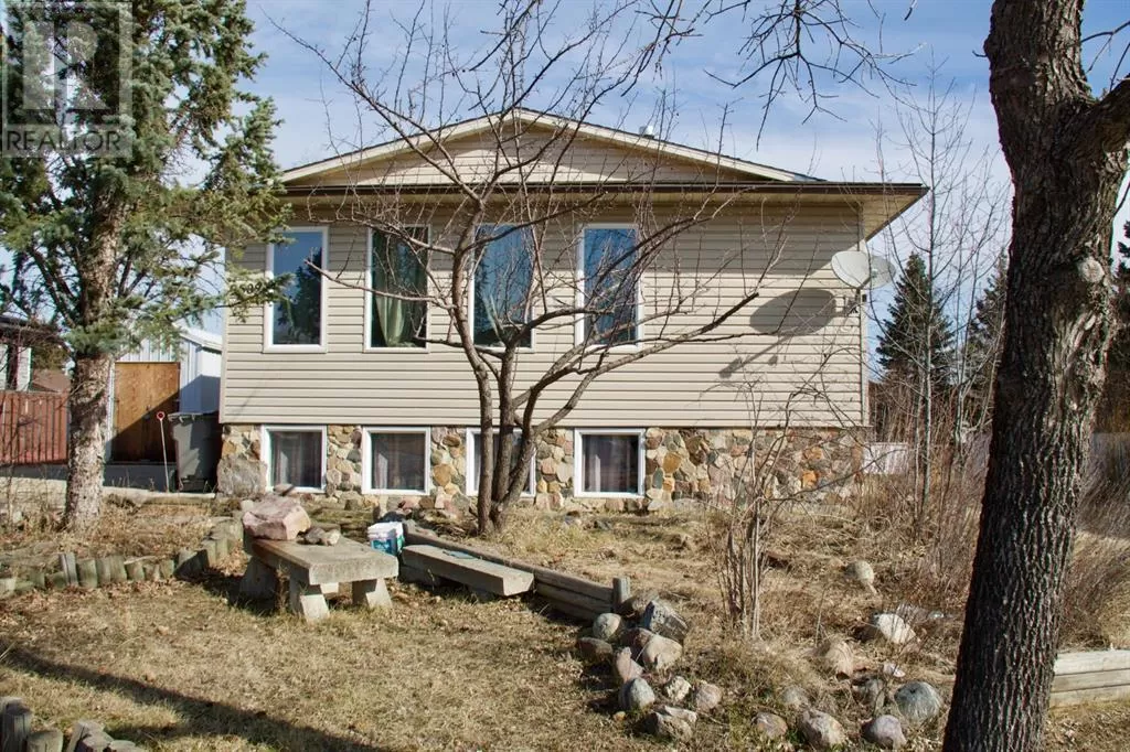 House for rent: 9502 123 Avenue, Grande Prairie, Alberta T8V 5Y5