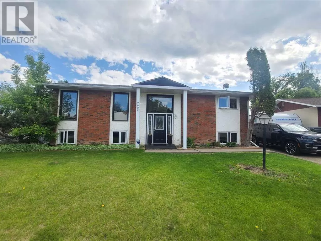 House for rent: 9609 80 Avenue, Peace River, Alberta T8S 1E7