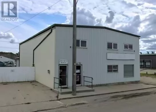 Commercial Mix for rent: 9615 90 Avenue, Peace River, Alberta T8S 1G8