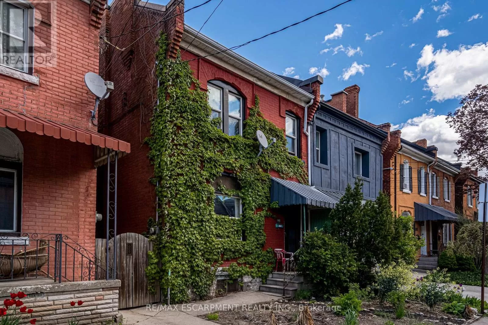 House for rent: 97 Augusta Street, Hamilton, Ontario L8N 1R3