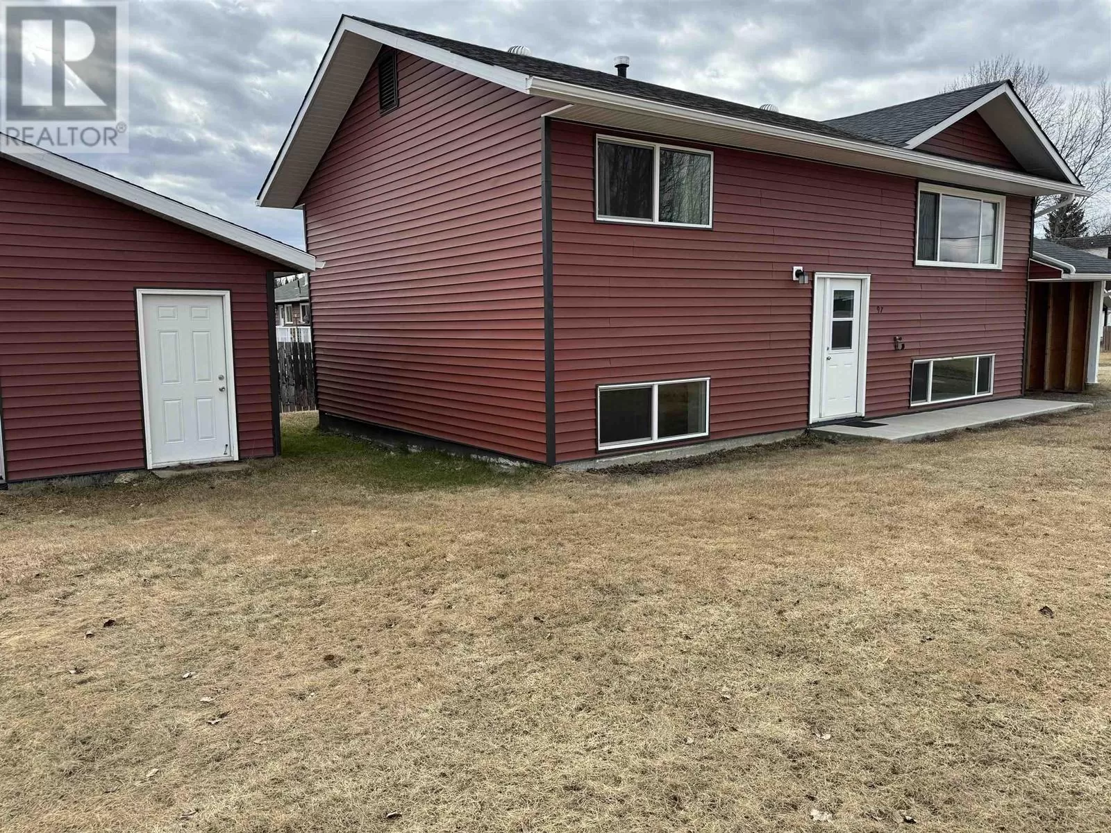 House for rent: 97 Centennial Drive, Mackenzie, British Columbia V0J 2C0