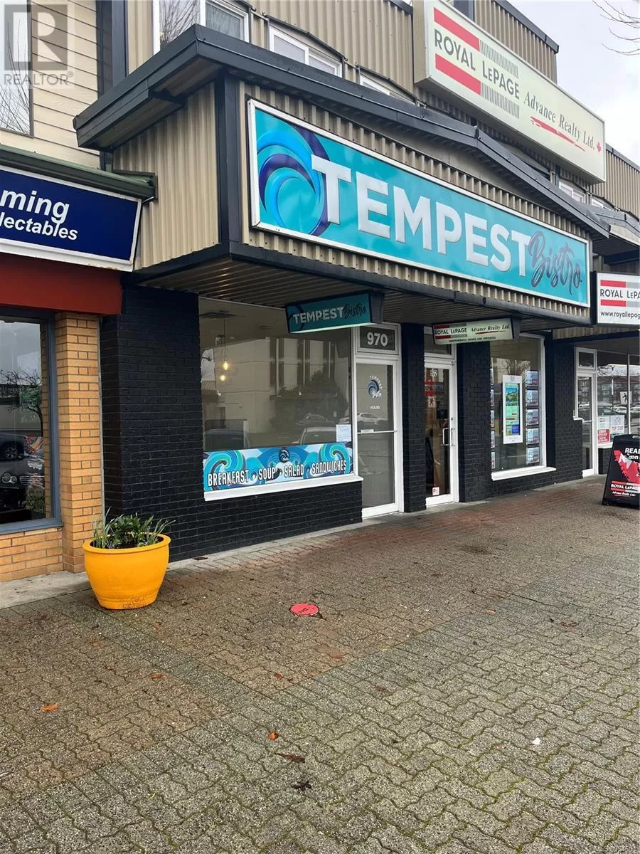 Commercial Mix for rent: 970 Shoppers Row, Campbell River, British Columbia V9W 2C5