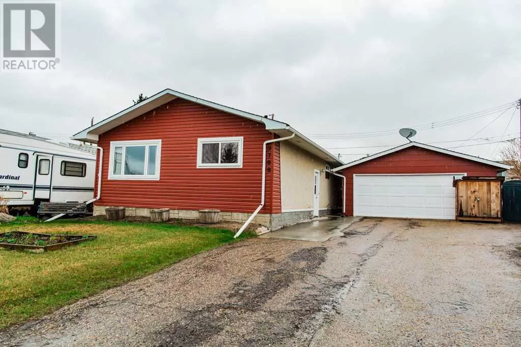 House for rent: 9708 118 Avenue, Grande Prairie, Alberta T8V 3P6