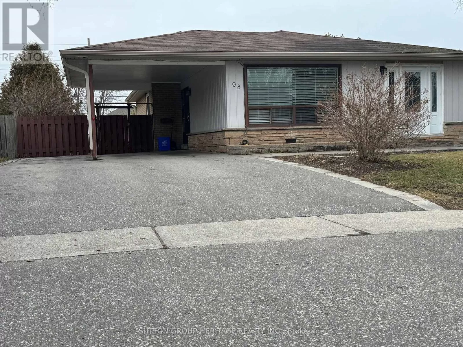 House for rent: 98 Gregory Rd, Ajax, Ontario L1S 3B4